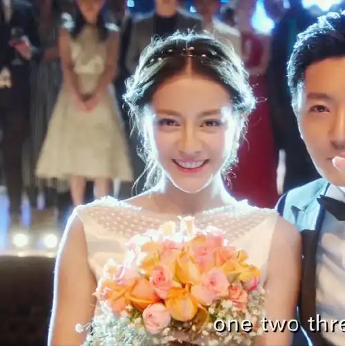 9696一波迪迪@dear-迪丽热巴婚纱照大放送～分享一下你手机里的美