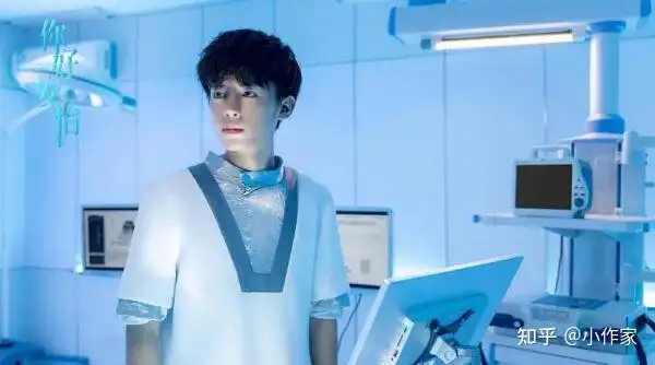 你好安怡里有一个点挺打动我的,就是李遥给小马讲当年姜离讲过的一个