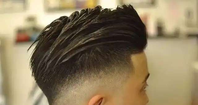 男生天生自然卷适合什么发