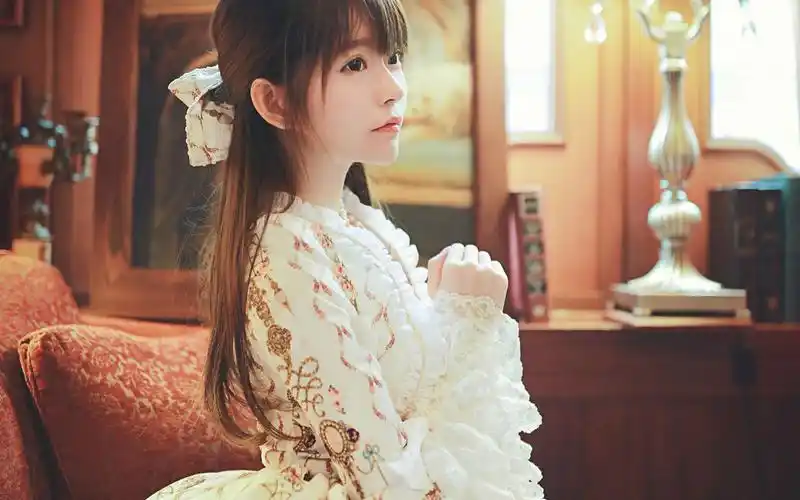 yurisa超唯美女神桌面壁纸