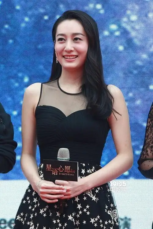 董维嘉经纪公司经纪人怎么联系热点minibazaar十二月刊