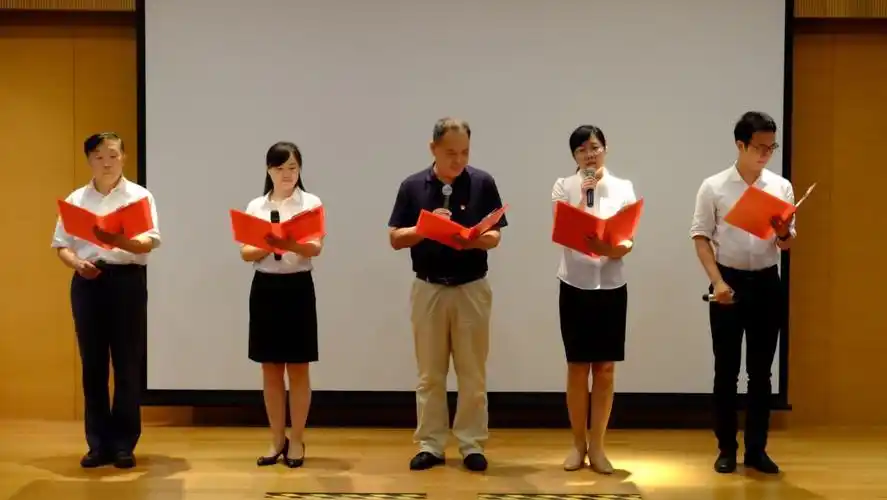 看看咱bjev研发人的精气神儿