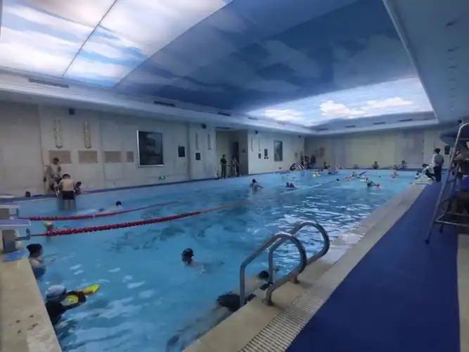 探店打卡恒大江湾金海豚游泳馆初体验