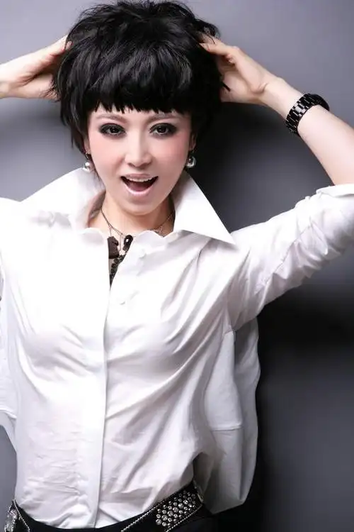 资料图片每日文娱播报主持人陈晨19