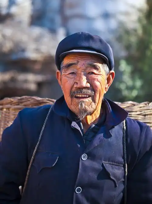 【图片5】老人--------蜂鸟论坛照片套图