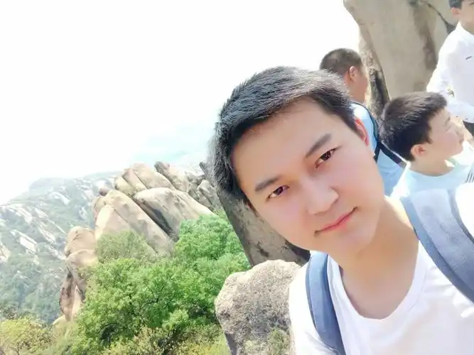 【帅男秀场】牛云飞 21岁 白羊座 学生