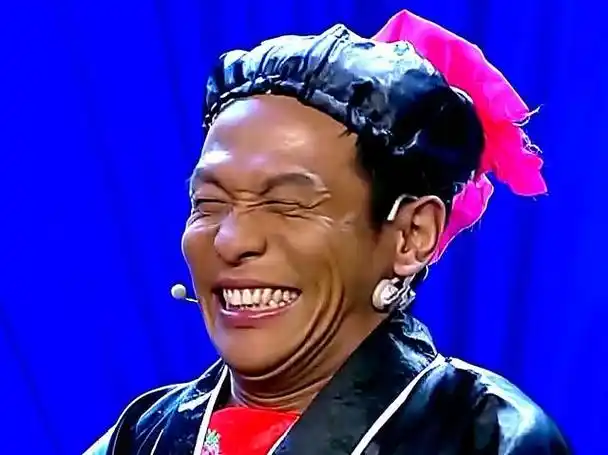 宋小宝,那个以"其貌不扬"而成名的小品演员,在事业红火的背后,却有着