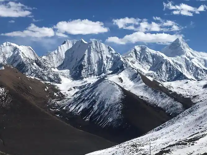 向西400公里,贡嘎雪山等你来赏_游记