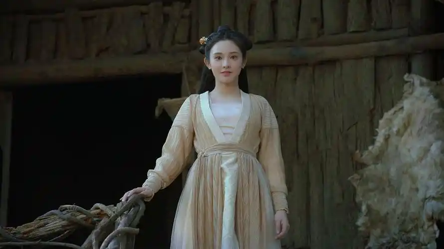 造型盘点东宫曲小枫彭小苒饰