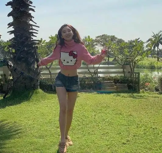 纯欲系半藏森林能使男人们神魂颠倒她的美在哪多图预警