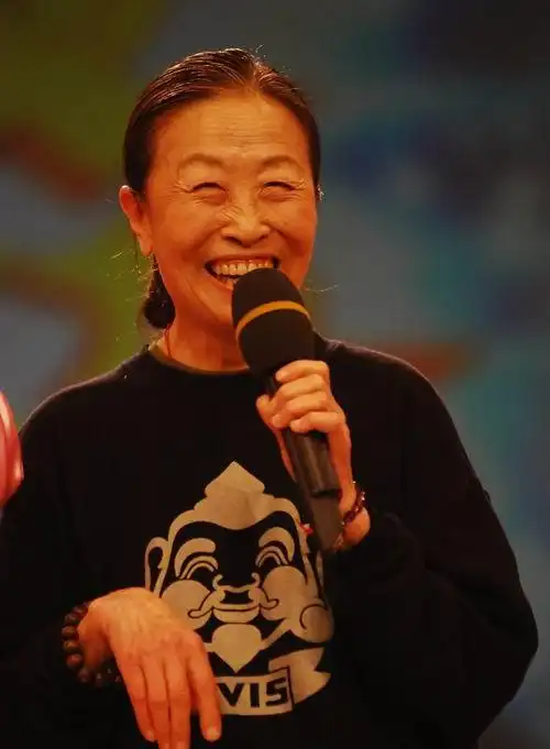 "邻家大妈"张少华做客《津夜嘉年华》