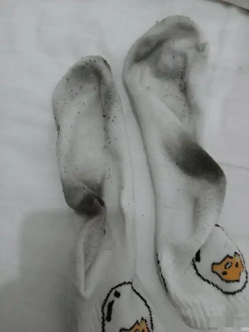 女孩子的白袜子能脏到什么程度哈哈一组搞笑幽默
