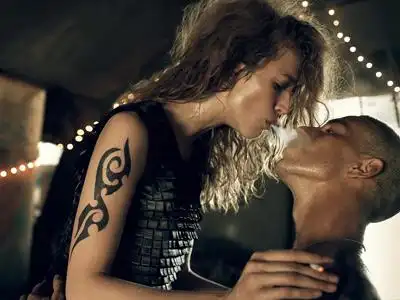 如何亲吻不同部位 女人最渴望被吻哪里