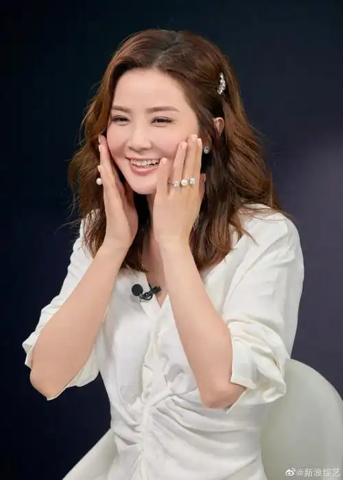 蔡卓妍说准备和初夏开启贴贴模式