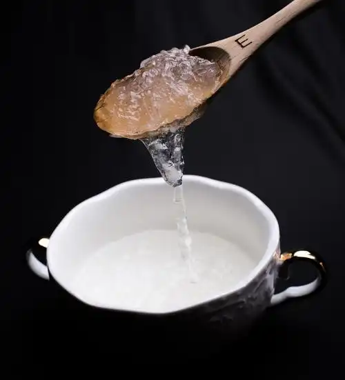 怎么区分真燕窝与仿制燕窝