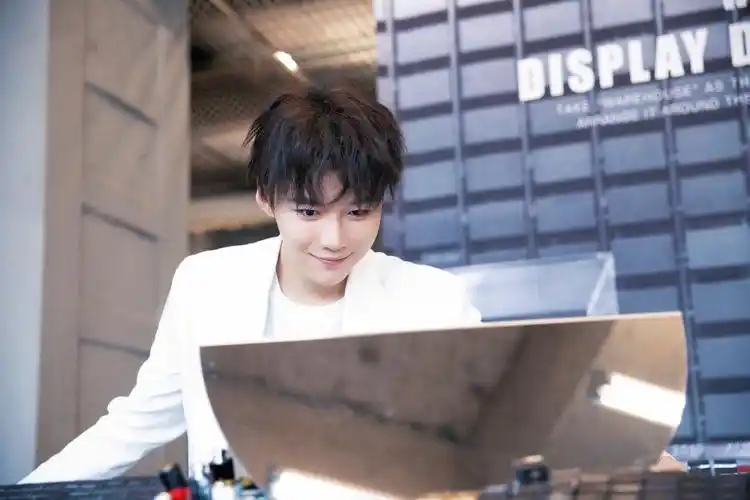 蔡乙嘉个站 _ 哔哩哔哩相簿