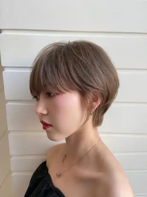 2021日韩系短发发型推荐奶茶灰棕绝配