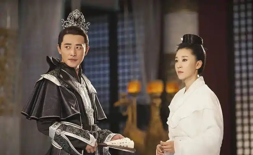 《安家》热播让罗晋爆火,涨了演技拓宽了戏路,他还有两部剧待播_合作