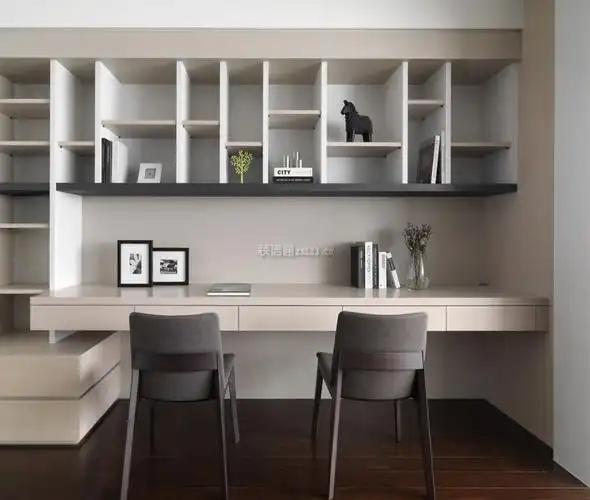 三室一厅一厨一卫新房定制书桌装修图片_装信通网效果图
