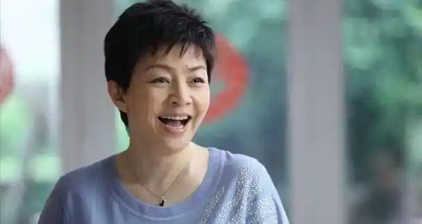 北大才女梁欢:宁愿做小三也要嫁给英达 26年后 她比宋丹丹更加不幸