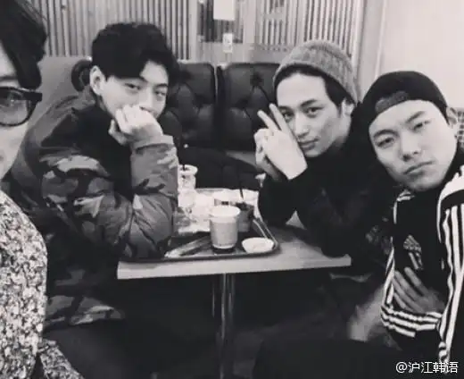 韩国明星大家族车太贤family卞耀汉family