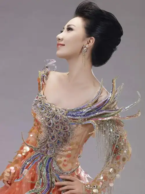 新民歌代表丁晓红