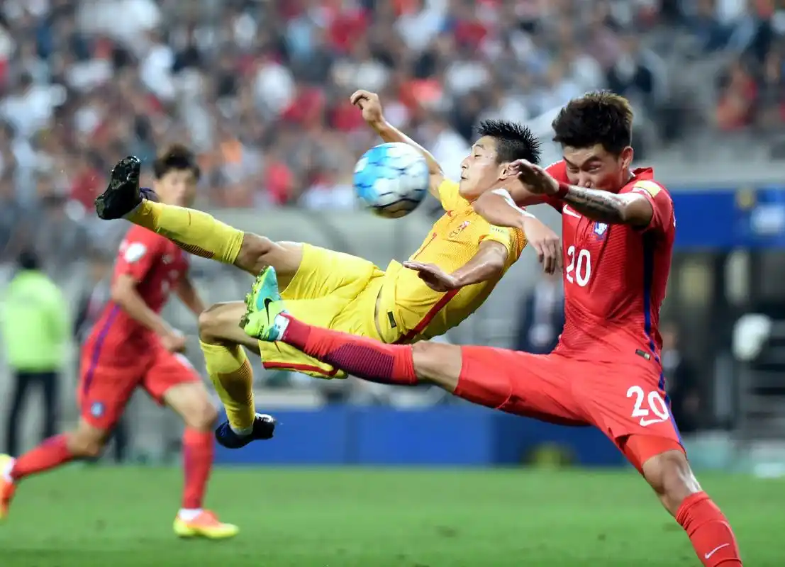 新华社照片,北京,2019年1月15日纵观中国男足与韩国队的历史战绩,中国