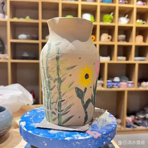 分享一波小朋友陶艺彩绘      现在的小朋友都这么厉害了吗