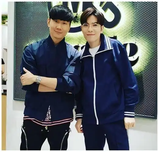 萧敬腾林俊杰在合体,老萧:只要有jj我就很安心!