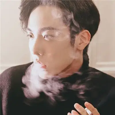 快手头像男生霸气社会抽烟 此去不知道归期请送别我