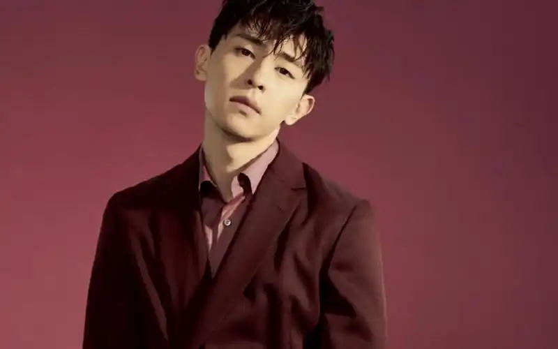 穿西服很帅气的男明星大盘点吴尊偶像范儿十足靳东干练沉稳