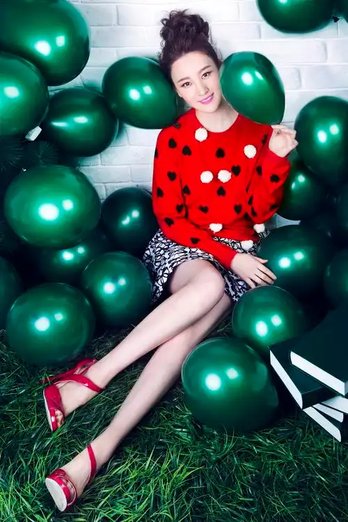 p>刘筱筱,1990年3月28日出生于江苏省徐州市,毕业于中央戏剧学院表演