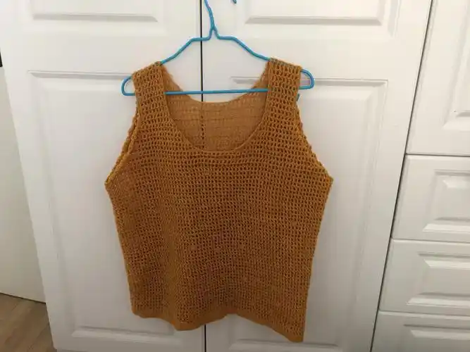 钩的毛衣和背心比织快多了