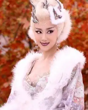 史上最妩媚的三位妖姬,她们都自愿犯下这种罄竹难书之罪