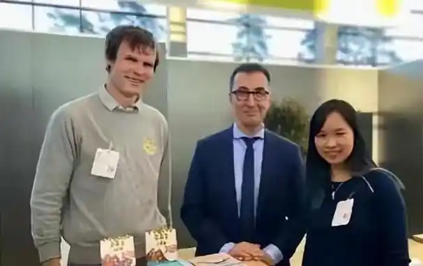 陕西女博士嫁德国博士老公,二人在德国买不起房,回中国创业定居