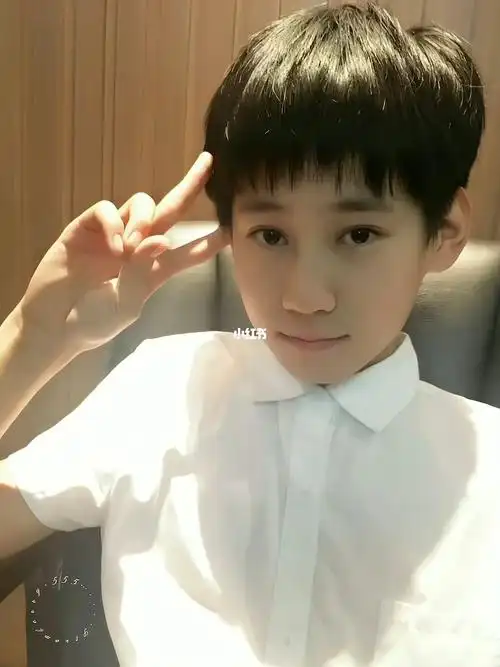 张真源  #时代少年团张真源  #小时候vs长大