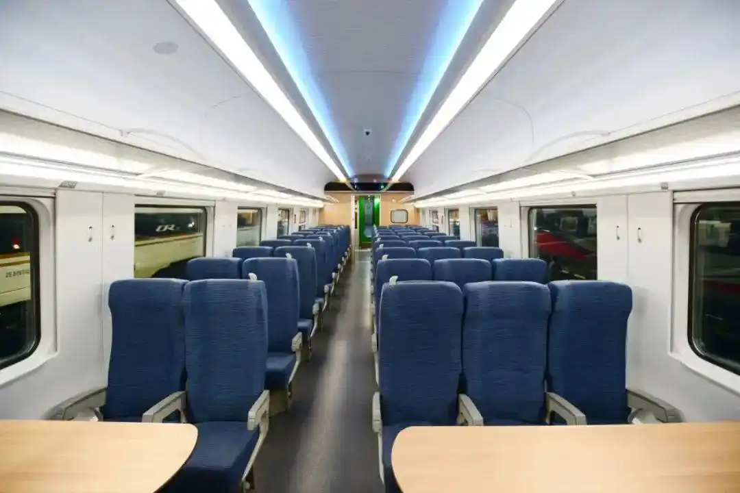 金台铁路通车绿巨人上线