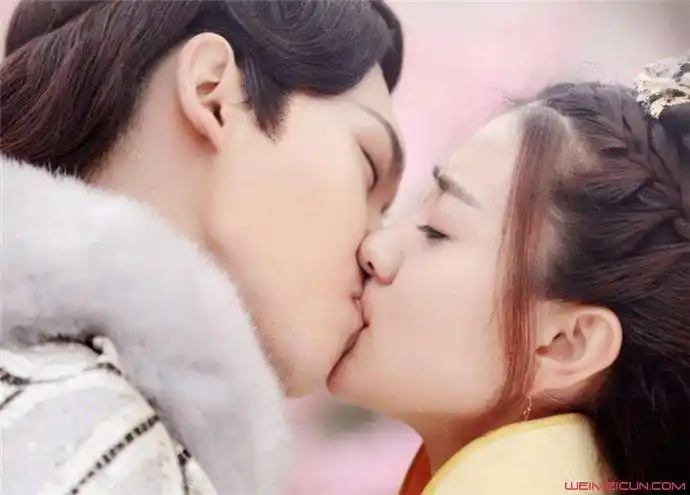 梁洁邢昭林是真吻吗 梁洁和邢昭林亲吻图片被扒