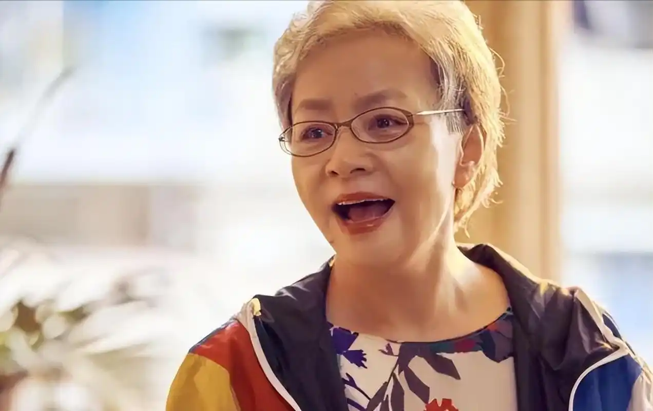 宋丹丹:"我嫁了一个人渣,还生了一个废物",她为啥如此狂言?