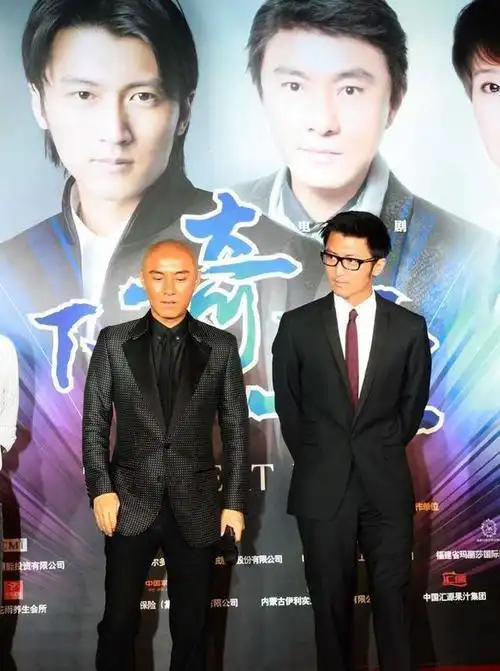 长得英俊帅气,却输在"个子矮"上,这8位男星的身高太不懂事了