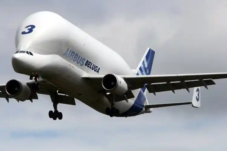 盘点航空史上那些长相奇怪的飞机 双驾驶舱的飞机亮相