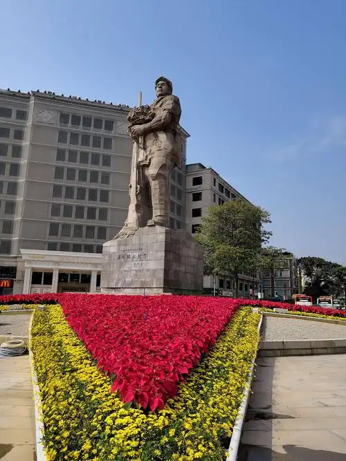 修缮一新的海珠广场