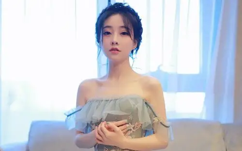 原图你的电脑分辨率(1600x1600)→生成壁纸显示:√欣赏模式全屏模式