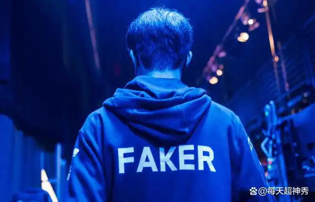 s12决赛落幕,faker力挺deft,edg厂长被羊驼点名