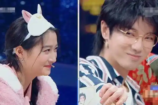 关晓彤捣乱华晨宇抽牌,谁注意花花说了啥?节目组赶紧7字救场!