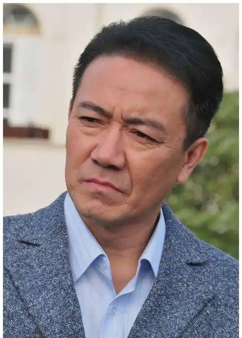 李幼斌:曾炮轰《亮剑》导演无能,如今被说笑脸相迎显高情商