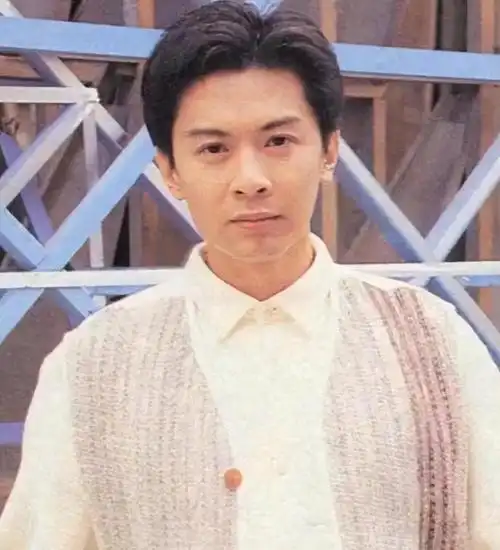 一晚上输1个亿放弃267亿归隐佛门何宝生除钱以外我一无所有