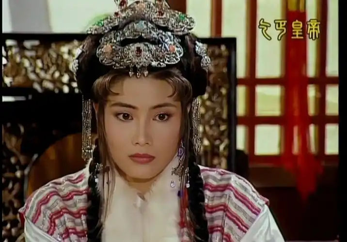 天心:一个明艳动人,一个清纯可爱,简直世界大难题_朱重八_徐佩瑶_明霞