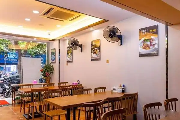 小潘记鸭血粉丝汤加盟需要多少钱