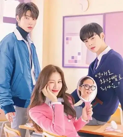 《女神降临》的选角使我疯狂上头,还原度我觉得挺高,脸蛋天才车银优